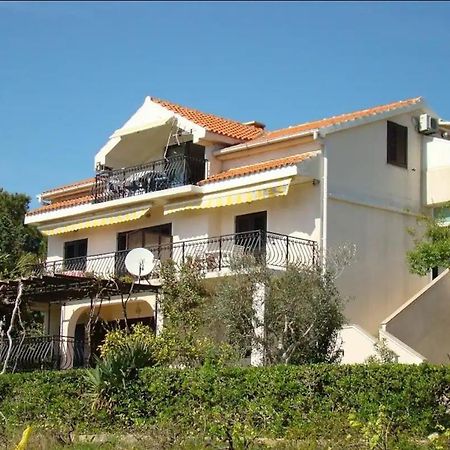 Apartments Davorka Шимуни Екстер'єр фото