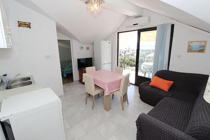 Apartments Davorka Шимуни Екстер'єр фото